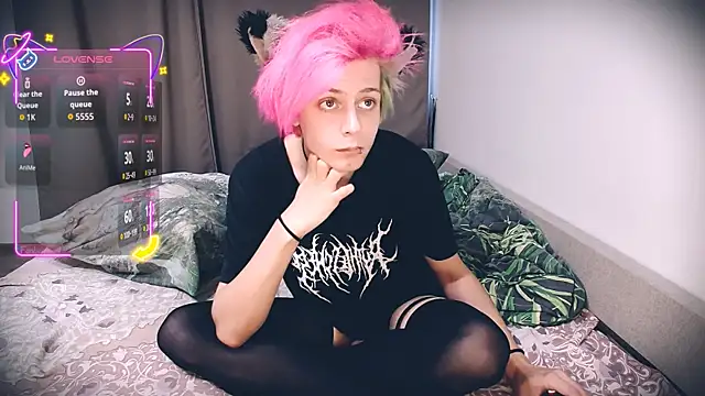 Littlepinkcat online show from August 2, 3:20 am