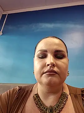 GeorgiaLerox online show from June 15, 1:00 pm