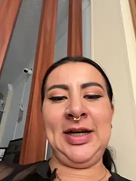 Abril Luv online show from March 13, 1:34 pm