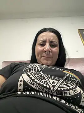 Abril Luv online show from June 22, 12:59 am
