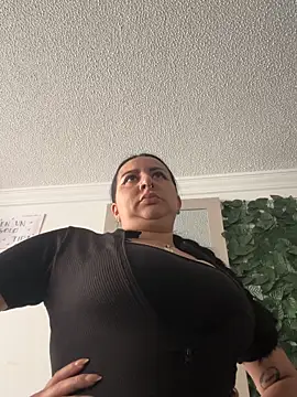 Abril Luv online show from June 20, 12:52 pm