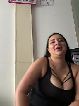 Abril Luv online show from June 26, 1:12 pm