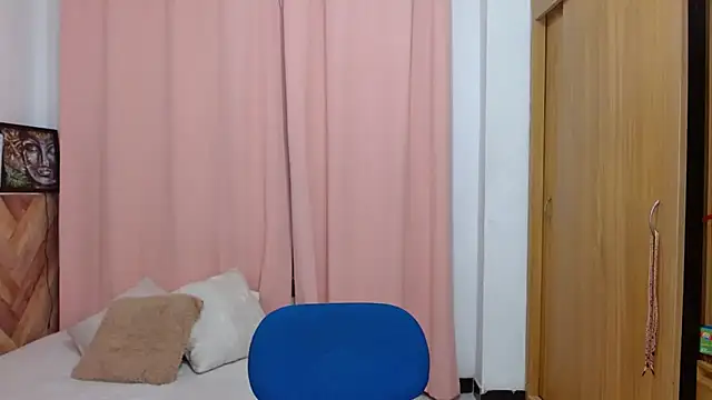 nickyCollins online show from February 8, 7:45 am