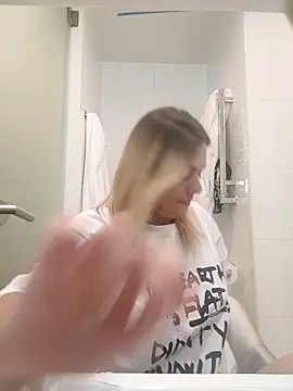 KrissSexi online show from November 10, 7:42 pm