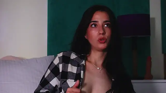 AmeliaJune online show from June 13, 9:56 pm