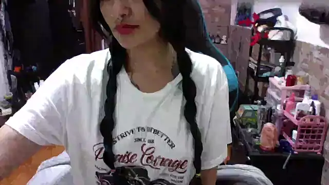 AngelaQueen  online show from November 23, 7:48 pm