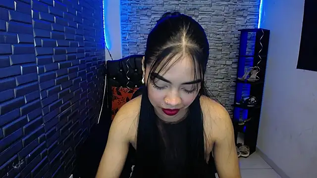 keizy  conte online show from March 7, 12:45 pm