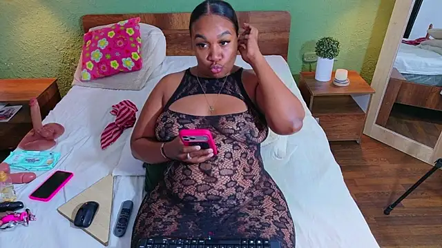 dannaahbrown online show from June 5, 6:03 pm