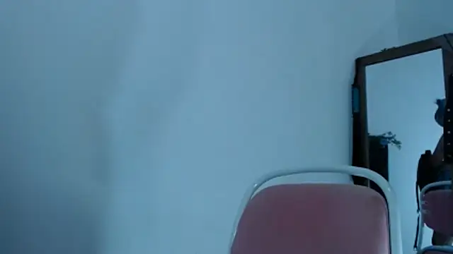 KaiicyQuuen online show from November 12, 5:00 pm