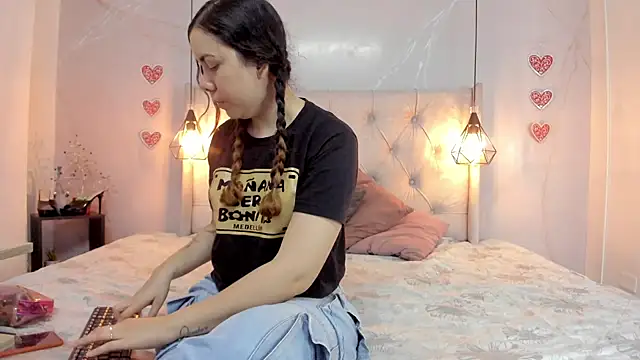 SakuraLee  online show from July 7, 1:25 pm