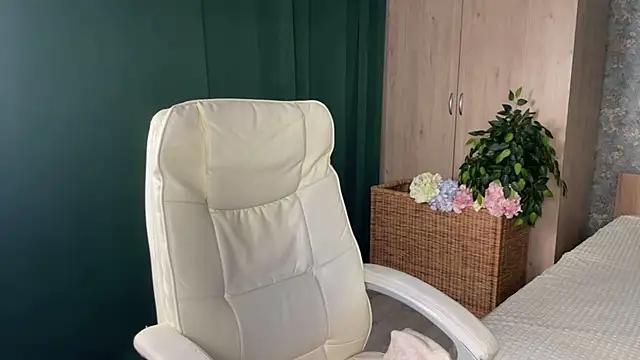 anita blairr online show from June 26, 5:20 am