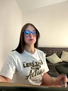 Snapshot of Megan_lu2 chatting on September 14, 2:31 am Megan lu2 online show from September 14, 2:31 am