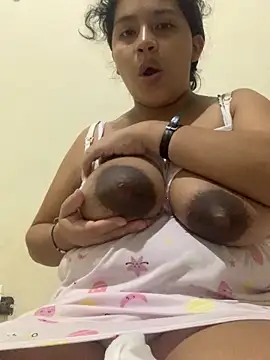 moncerrat luna online show from November 11, 12:17 am