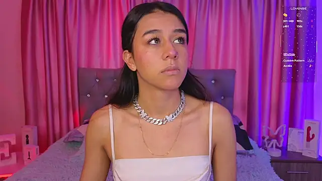 Emiily Scott1 online show from July 25, 2:57 pm
