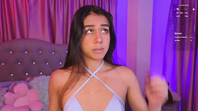 Emiily Scott1 online show from August 4, 2:28 am