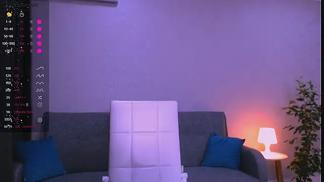 Summer Finn online show from December 4, 4:08 pm