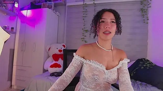 Lovely Janeth online show from April 29, 3:43 am