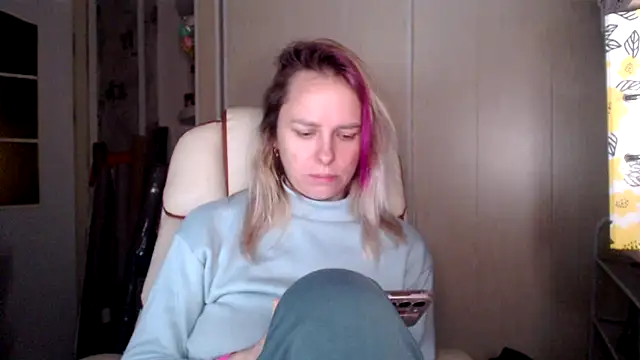 las sweet online show from November 7, 9:15 am