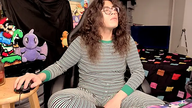 ShinyCherub online show from December 15, 3:34 am