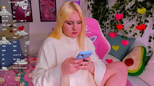 art lovee online show from March 12, 1:52 am