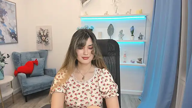 AnneTLi online show from June 15, 6:41 pm