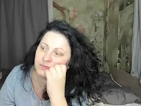 Lillian2 online show from January 31, 7:11 pm