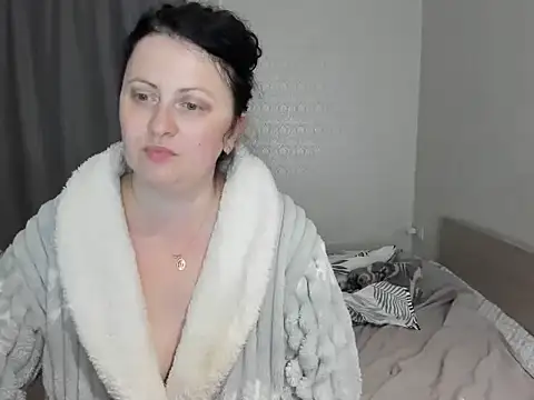 Lillian2 online show from September 14, 4:05 pm