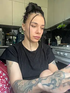 Queen of pain online show from August 2, 7:55 am