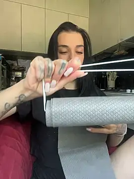 Queen of pain online show from July 8, 8:16 am