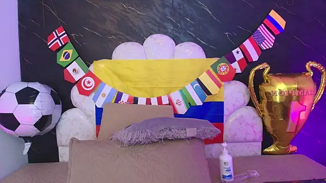  MiaBrown  online show from July 1, 12:15 pm