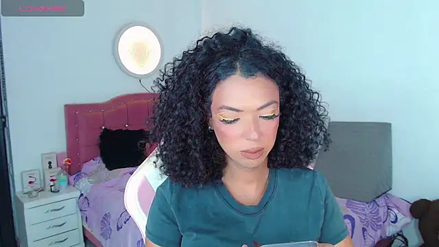 Tanedra collings online show from July 15, 1:21 am