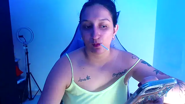 Snapshot of liz_dirty chatting on September 10, 11:05 pm liz dirty online show from September 10, 11:05 pm