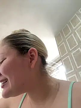 Celestedubois online show from November 3, 7:18 pm