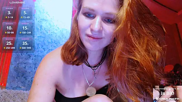 Snapshot of Cassie_Wild chatting on October 13, 1:58 pm Cassie Wild online show from October 13, 1:58 pm