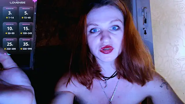 Snapshot of Cassie_Wild chatting on September 8, 3:22 pm Cassie Wild online show from September 8, 3:22 pm