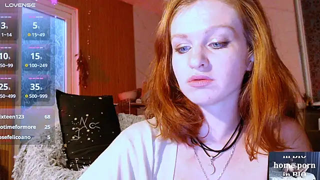 Snapshot of Cassie_Wild chatting on September 28, 1:38 pm Cassie Wild online show from September 28, 1:38 pm