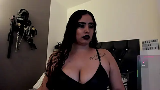 MariaGaitan online show from November 6, 7:09 pm