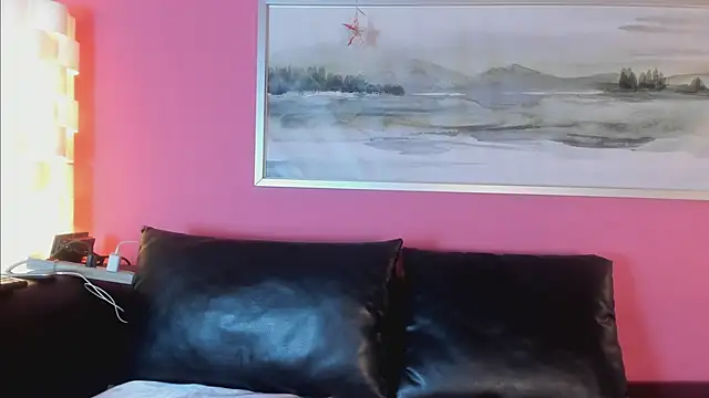 Tiffanysurez  online show from January 15, 8:37 pm