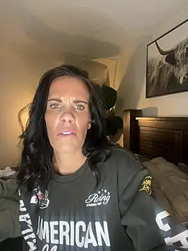 LexingtonLee online show from March 29, 11:20 am