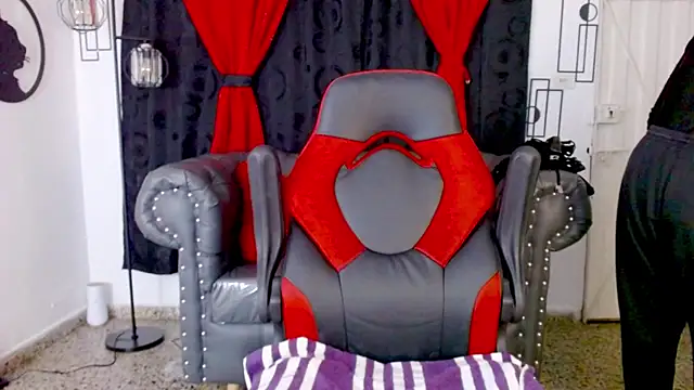 misslombana online show from February 15, 3:31 am