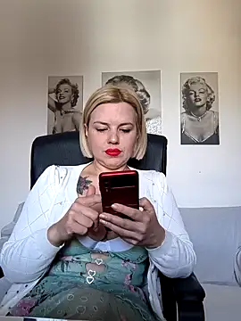 Ladykaos online show from April 29, 10:40 am
