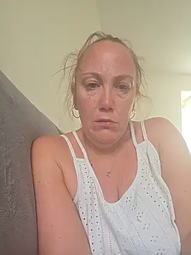 Wisie Cutie online show from July 15, 7:46 am