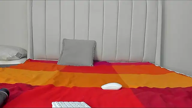  heavenlysent online show from July 6, 4:51 am