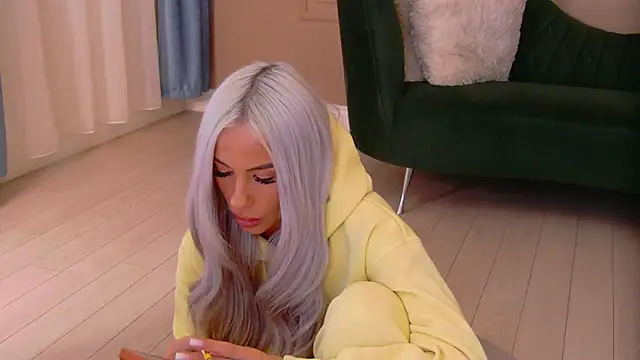 Bailey Rush online show from February 17, 5:45 pm