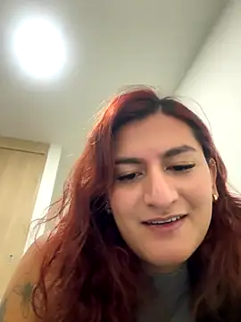 Snapshot of ari_artis chatting on October 9, 3:21 am ari artis online show from October 9, 3:21 am