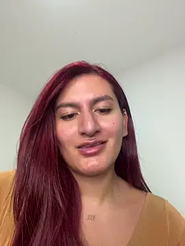 Snapshot of ari_artis chatting on October 29, 3:11 am ari artis online show from October 29, 3:11 am