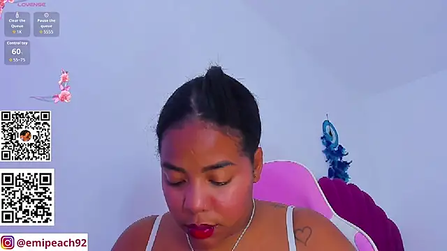 samanthaabloom online show from July 18, 2:37 am