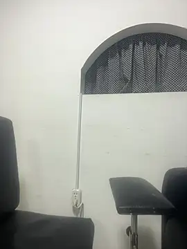 LiraRusso online show from August 5, 1:01 am