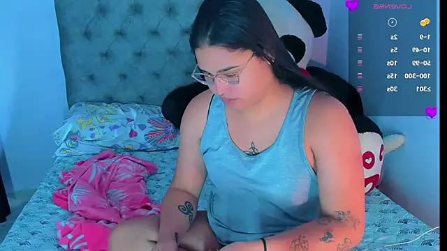 Snapshot of mabellfox chatting on September 22, 6:50 pm mabellfox online show from September 22, 6:50 pm