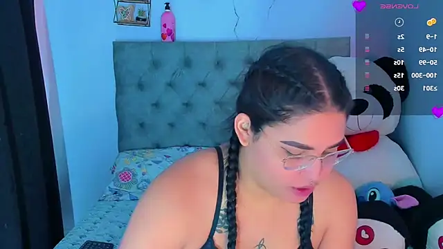 Snapshot of mabellfox chatting on October 8, 7:51 pm mabellfox online show from October 8, 7:51 pm